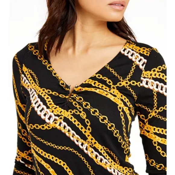 Thalia Sodi V- Neck Top - Picture 2 of 6